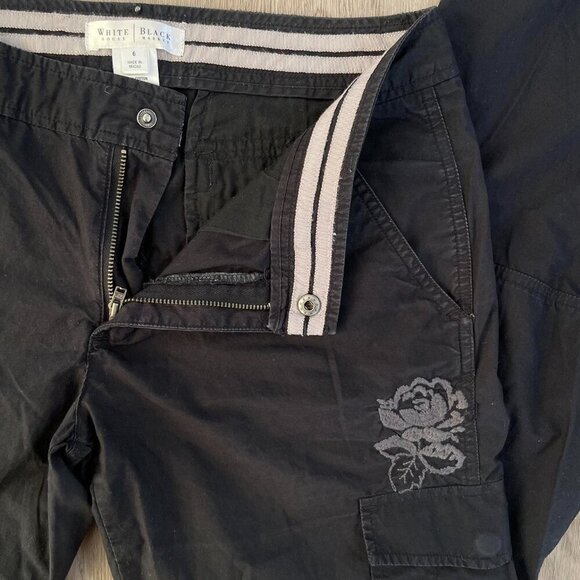 Vintage Black Cargo Pants With embroidery | Women’s Size 6 / Medium - Picture 5 of 8